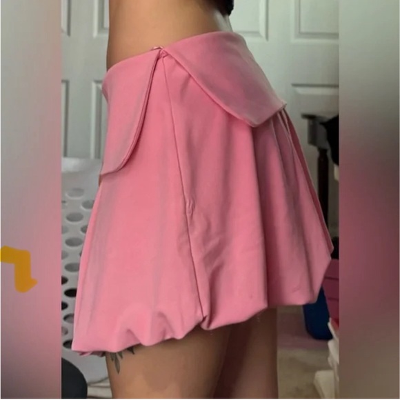 *NWT* ZARA bubble skirt. Size M - Picture 3 of 8